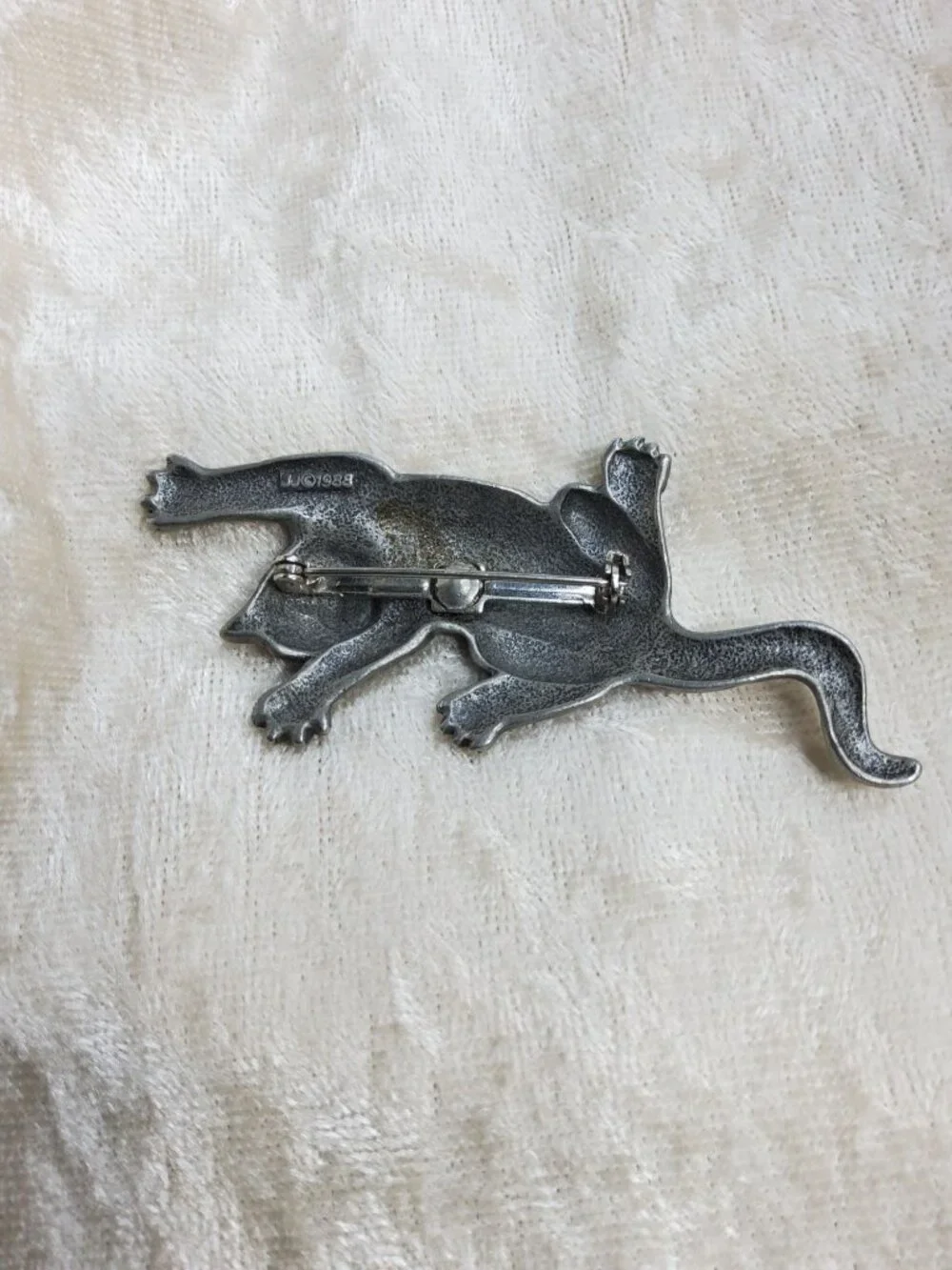 Vintage Signed JJ Jonette Pewter Climbing Cat Brooch/Pin